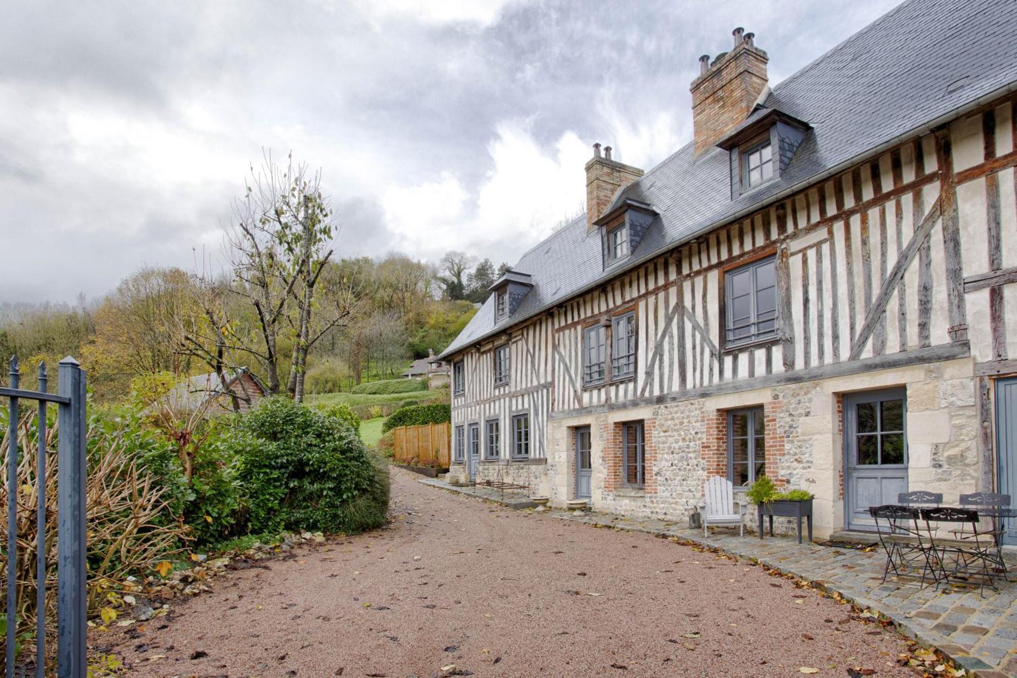 La Maison Des Muses Honfleur Exterior photo